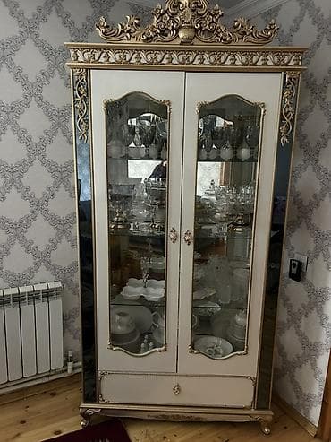 Divan, İşlənmiş, Açılan, Bazalı, Vеlur parça, Çatdırılma yoxdur