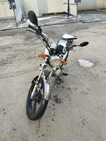 vaz guzgu: Moon brand 50 sm3 — 2