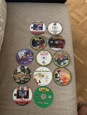 PlayStation 1 üçün oyun diskləri dəsti Tərkib (şəkildə olanlar): - lalafo.az -da PlayStation 1 üçün oyun diskləri dəsti Tərkib (şəkildə olanlar): -
