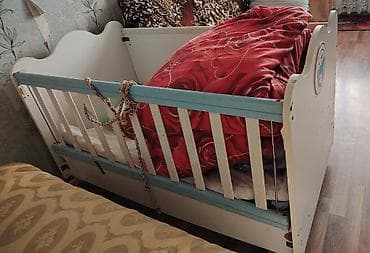 Uşaq mebeli: Oğlan və qız üçün, Dördbucaq, Beşik, Dəstsiz, Matras ilə, Yellənmə mexanizm ilə — 1