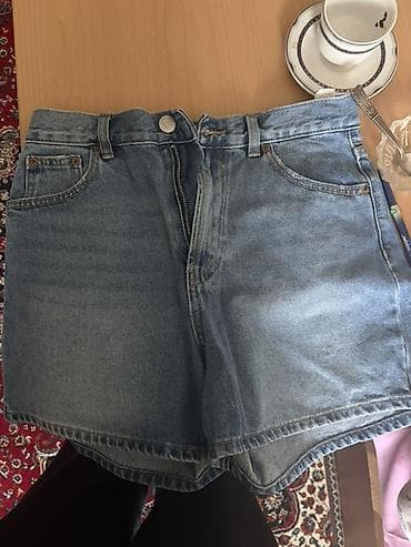 adidas şort: Mavi denim şort - Material: 100% kot (jeans), orta qalınlıq - Rəng — 1