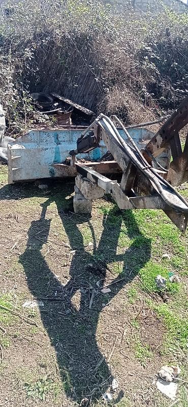 belarus mtz 82 satisi: Traktor üçün ön bıçaq (buldozer bıçağı) və montaj çərçivəsi - Kənd — 2