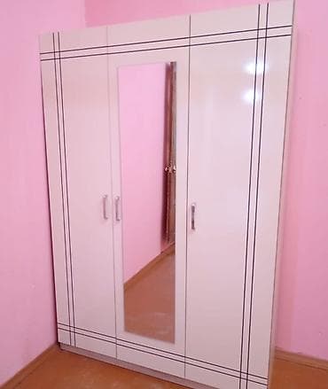3 qapılı, Güzgülü, Bej, Digər material, Açılan, Düz dolab
