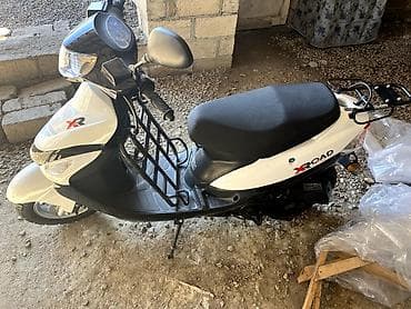 maped s50: XROAD XR skuter - Rəng: ağ-qara - Gündəlik şəhər sürüşü üçün yığcam — 2
