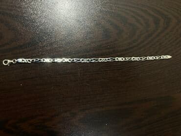 qizil qolbaqlar instagram: Gümüş rəngli metal qolbaq - Zərif, nazik zəncir tipli qolbaq - — 3