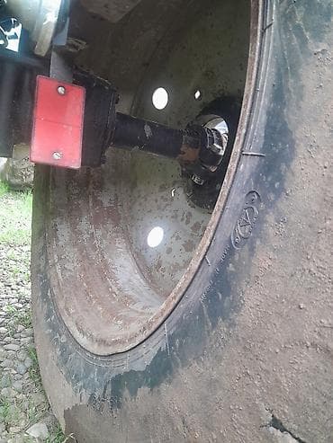 maşin tekerleri: Satılır: 1025. Arxa traktor təkər komplekti (disklə birlikdə) - Ölçü — 2