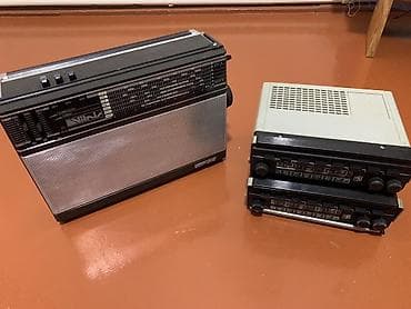 radio vef: Kolleksiya üçün sovet dövrünə aid portativ radiolar dəsti. - VEF-216 — 1