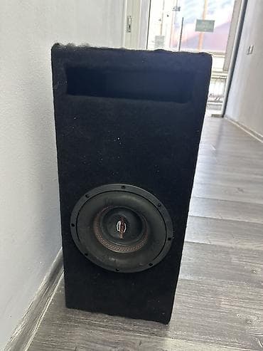 Soundmax SX-600.1D model nömrəli 12 voltluq avtomobil gücləndiricisi — 2