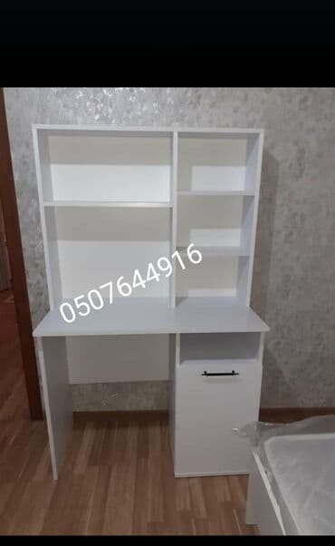 tek taxtlar: Yazı masa ders masa çalışma masa. Bu şelfli iş masası — 6