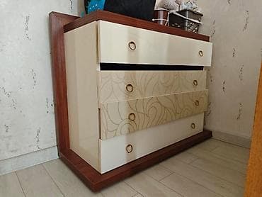 Мебель: Komod+2 eded tumba
Qiymet 45 azn
Unvan Qaracuxur 
Z🦋 — 2