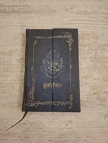 Другое: Harry Potter bloknot.
✅️Qiymət: 14 azn
✅️İstifadə olunmayıb, yenidir — 2