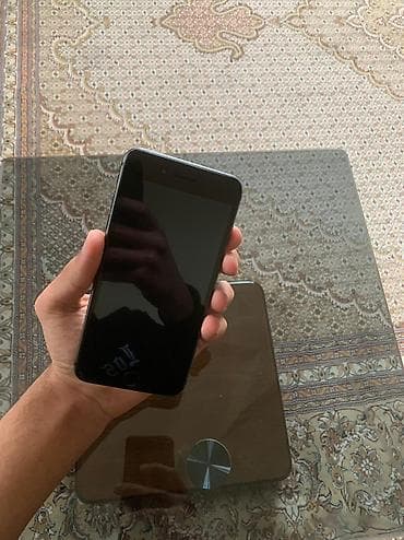 samsung es 9: IPhone 8 Plus, 64 GB, Jet Black, Simsiz şarj — 1