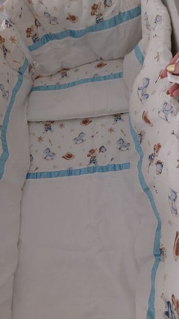 heyva cemi: Oğlan və qız üçün, Dördbucaq, Beşik, Dəst ilə, Matras ilə, Yellənmə mexanizmsiz — 8