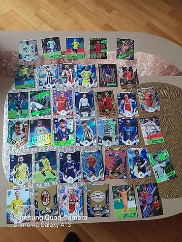 Aşağı yeri var.Topps Match Attax futbol və panini. kolleksiya kartları