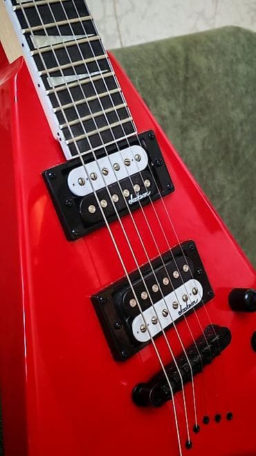 gitara simi: Cəmi 4 ay çox səliqəli şəkildə işlənib. Ev şəraitindən kənara — 2