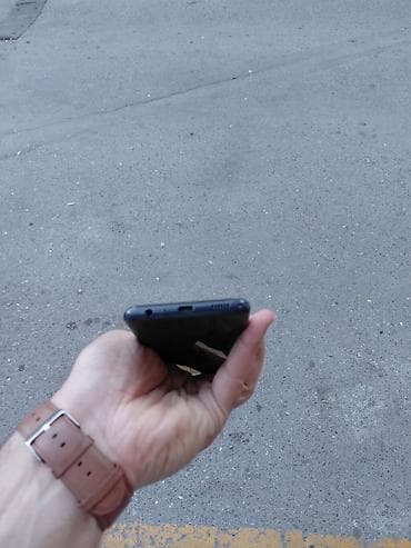samsunq je1: Samsung Galaxy A13, 32 GB, rəng - Göy, Düyməli, Sensor, Barmaq izi — 5