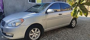 ulduz disk: Hyundai Accent: 1.5 l | 2008 il Sedan — 4
