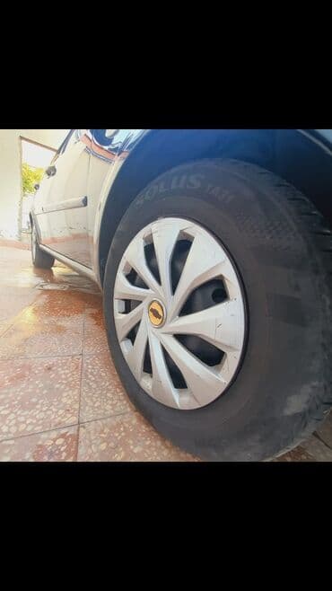 on suse: Chevrolet Aveo: 1.6 l | 2008 il Sedan — 4