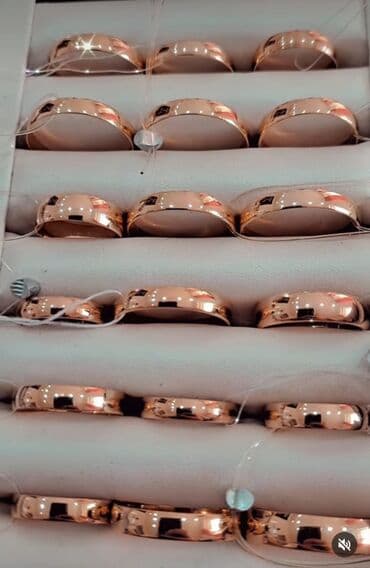 585 prob qızıl qiymeti: Alyans, Üzük, Çəhrayı qızıl, 583 Əyar, Qaşsız — 1