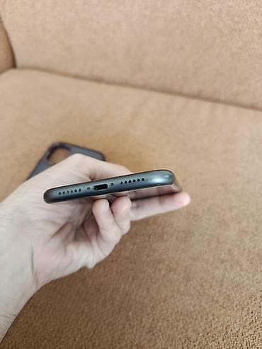 apple iphone 11: IPhone 11, 64 GB, Qara — 6