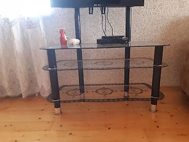 ucuz mebeler: Şüşə TV stendi - 3 mərtəbəli konstruksiya: üst panel və iki əlavə rəf — 1