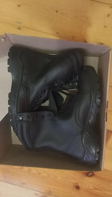 yds bot: Yenidi 42 razmer — 1