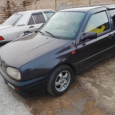 volkswagen polo v: Volkswagen Golf: 1.8 л | 1993 г. Хэтчбэк — 4
