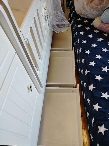 ucuz paltar dolabı: Oğlan və qız üçün, Dördbucaq, Beşik, Matras ilə, Yellənmə mexanizmsiz — 3