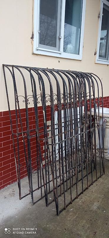 seyf qapilar ve darvazalar: Dəmir pəncərə barmaqlığı 12 ədəddir fərqli ölçülərdə - Material — 3