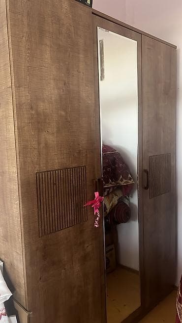 seyf dolab: Yeni, 3 qapılı, Güzgülü, Qəhvəyi, Açılan, Düz dolab — 1