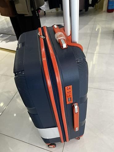 İncəsənət və kolleksiyalar: Sərt korpuslu əl yükü/orta ölçülü çamadanlar 20 kq baqaj üçün Model və — 5