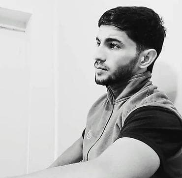 Salam 29 yaşim var surucu kimi islemek isdiyirem gencede B C D E