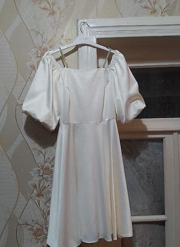 ağ kablok: Ağ rəngli Atlas don klyoş 1 dəfə toya geyinilib təzədi 42 bədən baha — 3