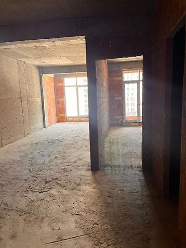 tecili satilan villa naxcivanda: 2 otaqlı, Yeni tikili, 75 kv. m — 2
