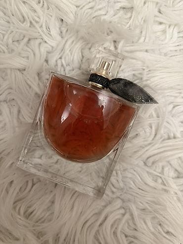 ətirlər: Qadın ətiri – şüşə flakon - Şıq, şəffaf şüşə flakon, qalın kvadrat — 2