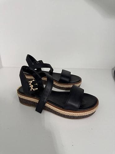 Basanoşka və səndəllər: Ölçü: 37, rəng - Qara, İşlənmiş — 1