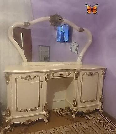 kuxna stolu: Açılmayan, Taxta, Dördbucaq masa — 1