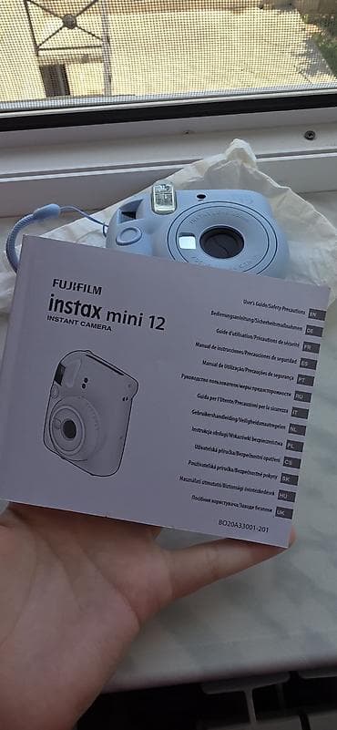 macbook 12: Fujifilm Instax mini 12 – pastel mavi rəngdə ani fotoaparat — 6