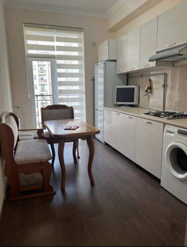 bakixanovda kiraye evler 2024: 20 yanvar metrosuna yaxin midada 9 mertebeli binanın 6-ci — 6