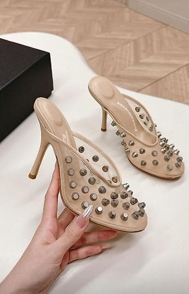 Tuflilər: Qadın yüksək daban ayaqqabı kolleksiyası 1) Bej rəngli mulye — 1