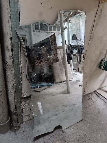 divar guzgu: Güzgü Döşəmə üstü, Dekorativ — 1