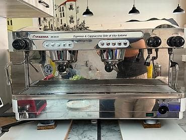 Faema E98 RE – professional espresso aparat - İtalyan istehsalı, kafe — 1