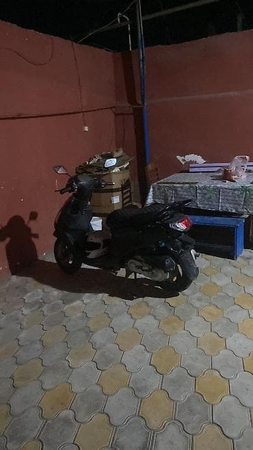 ezik maşınlar: Salam 49 kubdu kasmetik işdəri var tekerler yaxsi vəzyətdədi — 2