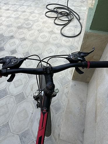 VISTA dağ velosipedi - Çərçivə: yüngül alüminium tiplı çərçivə