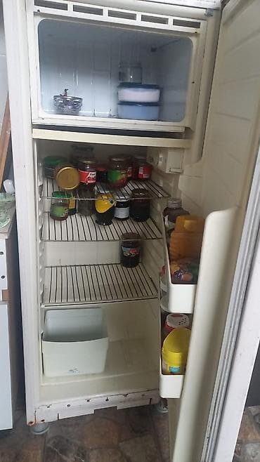 macbook pro 2019: İşlənmiş 1 qapılı Soyuducu Satılır, rəng - Ağ, Dolab içi — 2