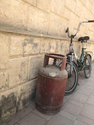 Məişət üçün qaz balonu - Material: qalın metal korpus - Rəng: qırmızı