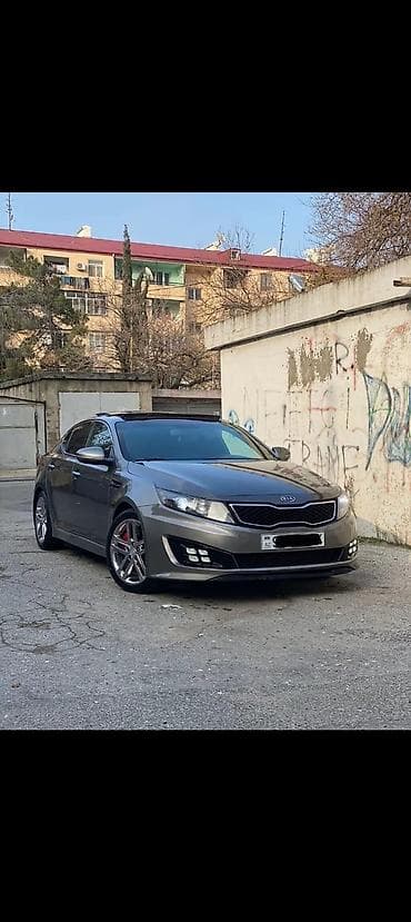 Kia Optima: 0.2 l | 2012 il Sedan — 1