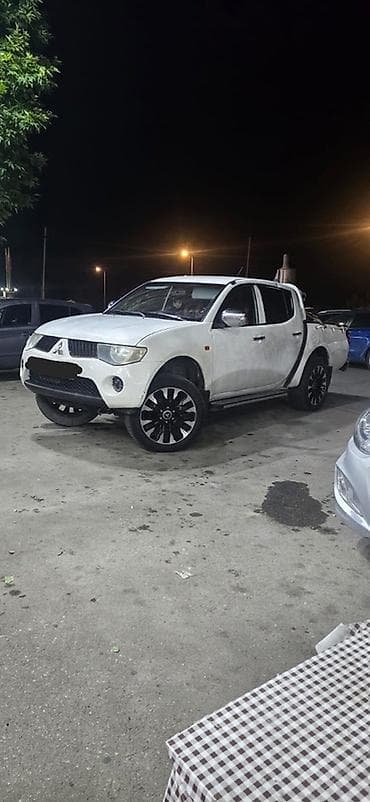 elektrik masin: Disk təkər Mitsubishi 265 / 50 / R 20 — 1