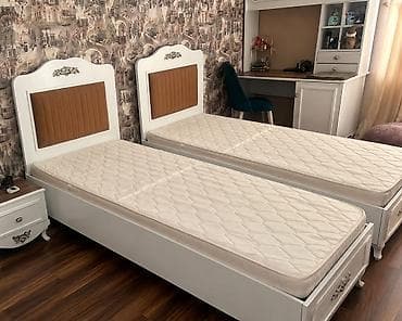 embawood mebel: İki eded kravat. Cütü 400azn. Ayri ayrı 200azn.real aliciya endirim — 1