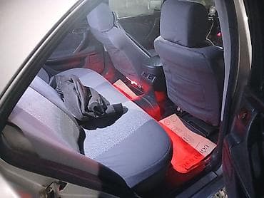 w210 panel: Mercedes-Benz E-Class: 2.8 l | 1997 il Sedan — 4